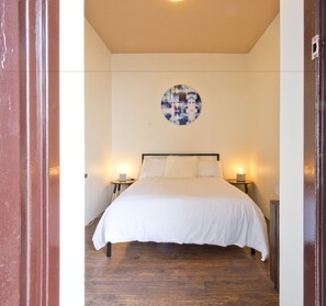 Double Room (Double Cell without Toilet) | Soundproofing, free WiFi, bed sheets - The Old Mount Gambier Gaol (Mount Gambier)