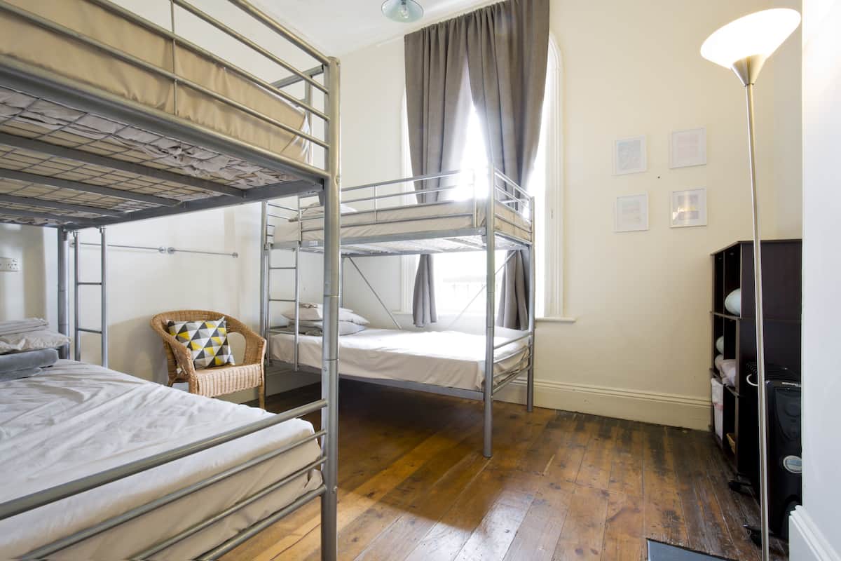 Familienzimmer (4-Bed Family Dorm Room) | Schallisolierte Zimmer, kostenloses WLAN, Bettwäsche