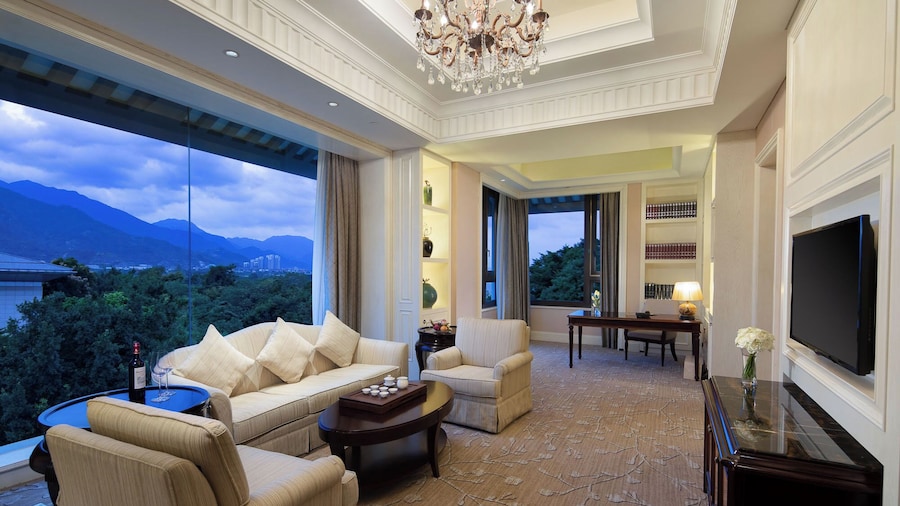 The Carp Islet Resort