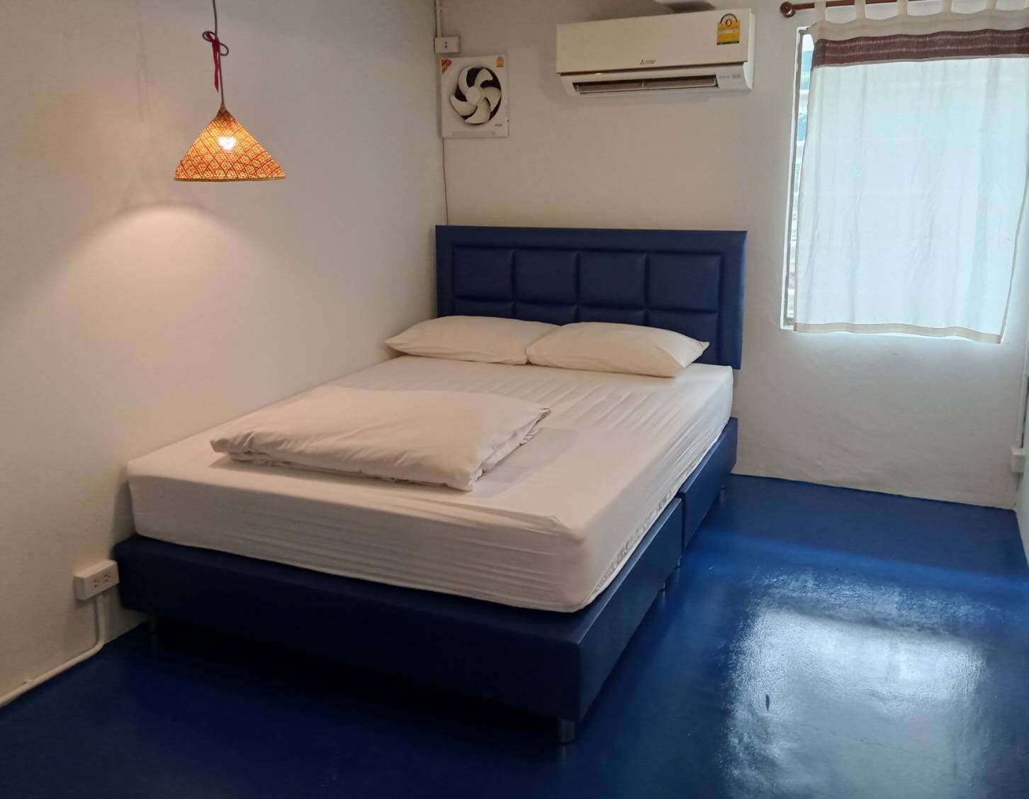 premium double room, shared bathroom | 1 bedroom, free wifi, bed sheets