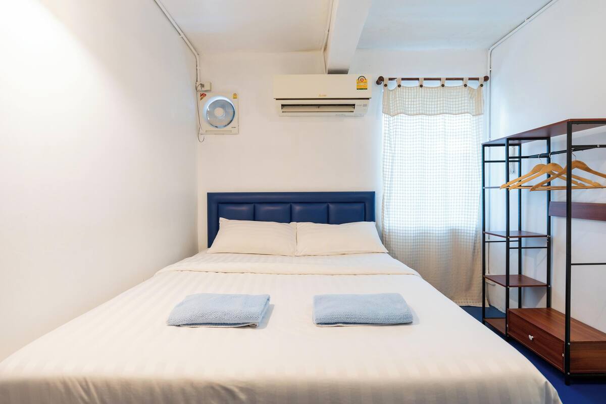 Habitación Premium doble, baño compartido | Wifi gratis y ropa de cama