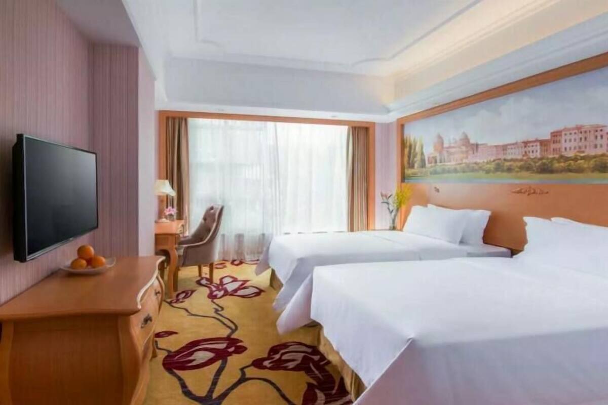 Deluxe Twin Room | Blackout drapes, WiFi (free)