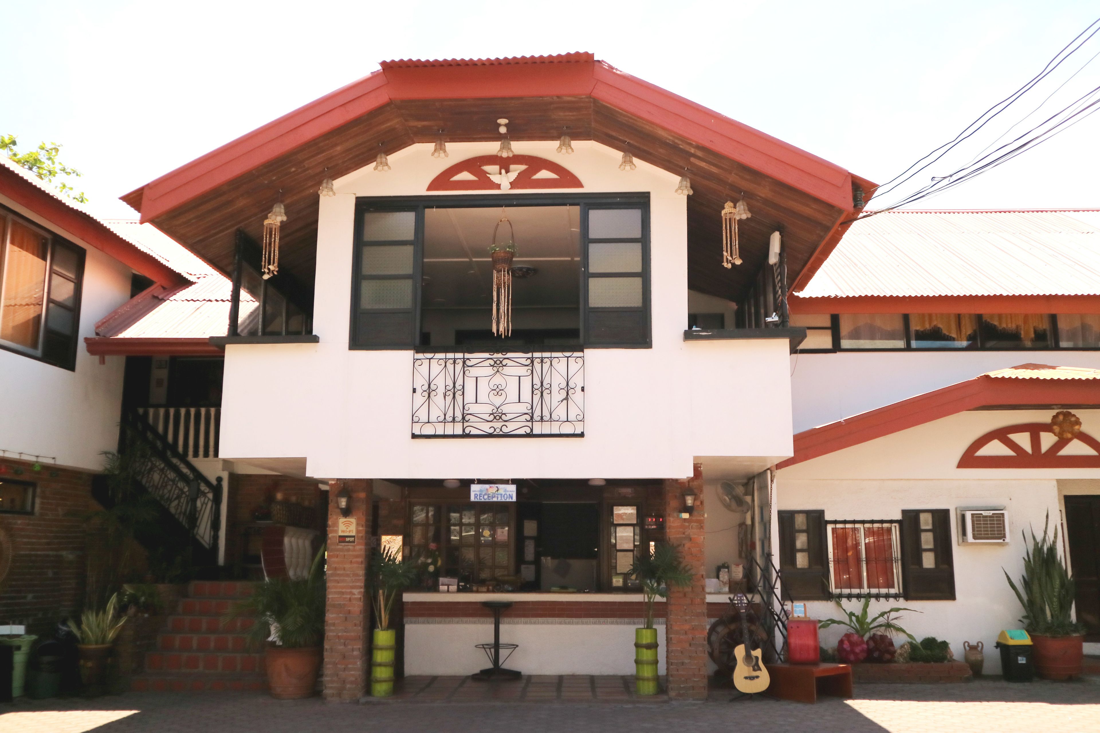 Check-in/check-out kiosk