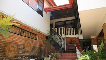 Entrada de la propiedad