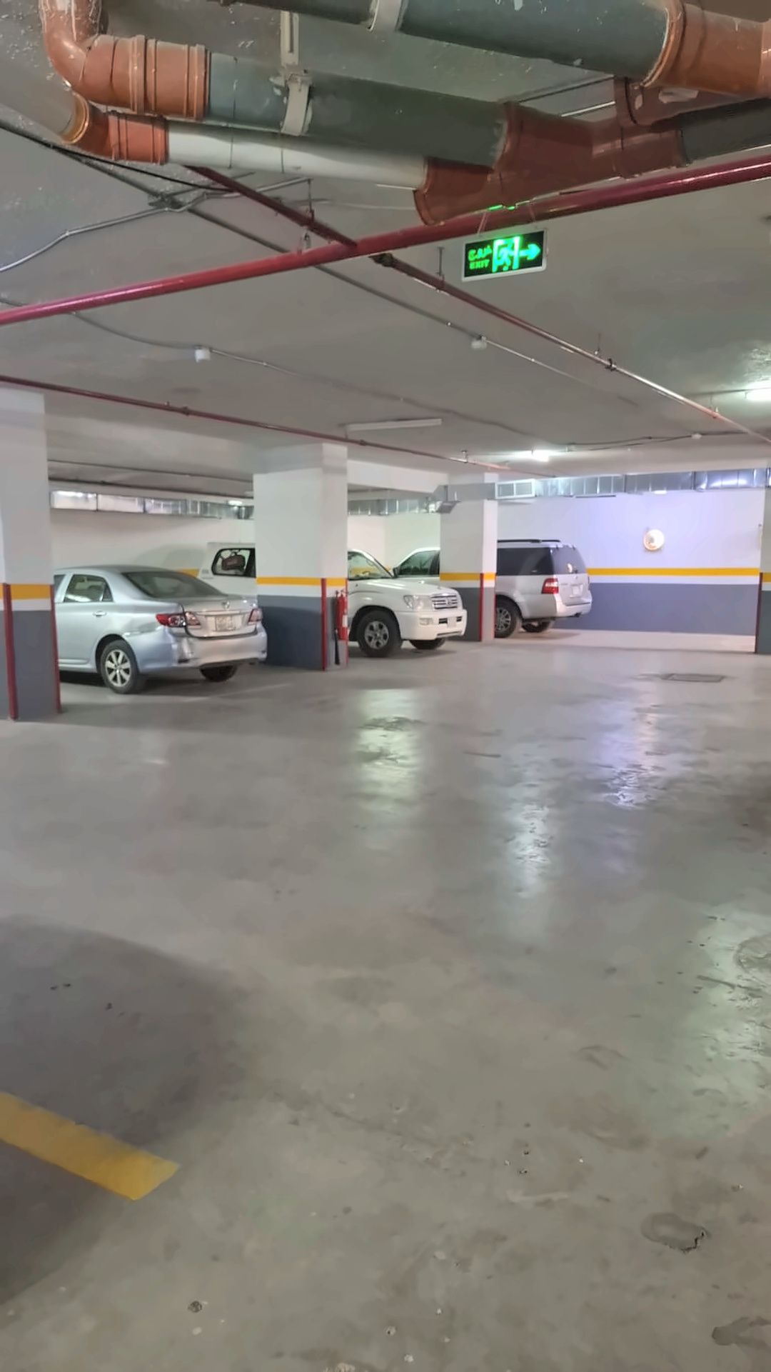 Tempat parkir