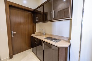 Apartment, 1 Bedroom | Private kitchen | Coffee/tea maker, electric kettle - Al Muhaidb  Residence Al Narges - Economic (Riyadh)