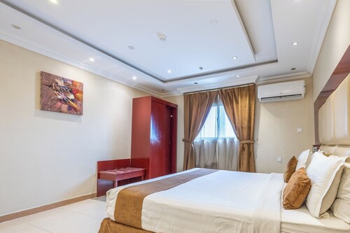 Al Muhaidb Residence SWIDI 24 - Economic