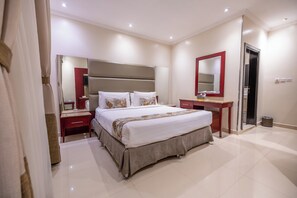 Standard Double Room | Blackout drapes, iron/ironing board, free WiFi