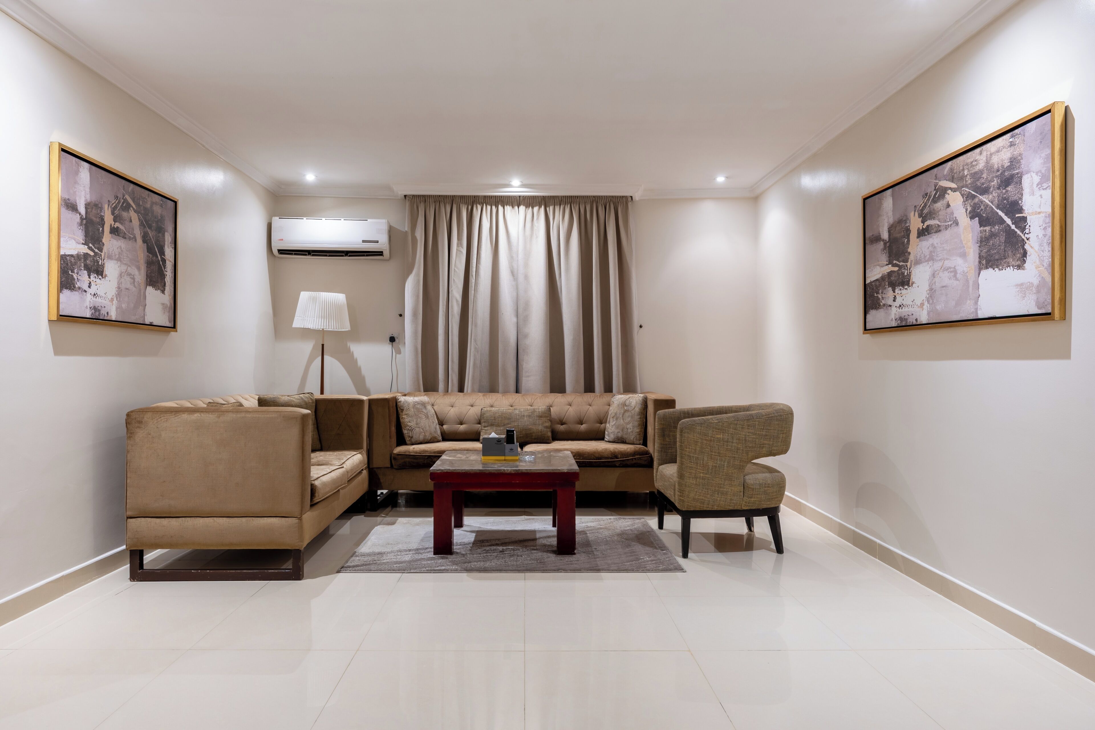 อพาร์ทเมนท์, 1 ห้องนอน | ผ้าม่านกันแสง, เตารีด/โต๊ะรีดผ้า, Wi-Fi ฟรี