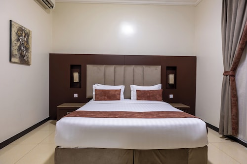Al Muhaidb Residence Al Malaz  6 - Economic