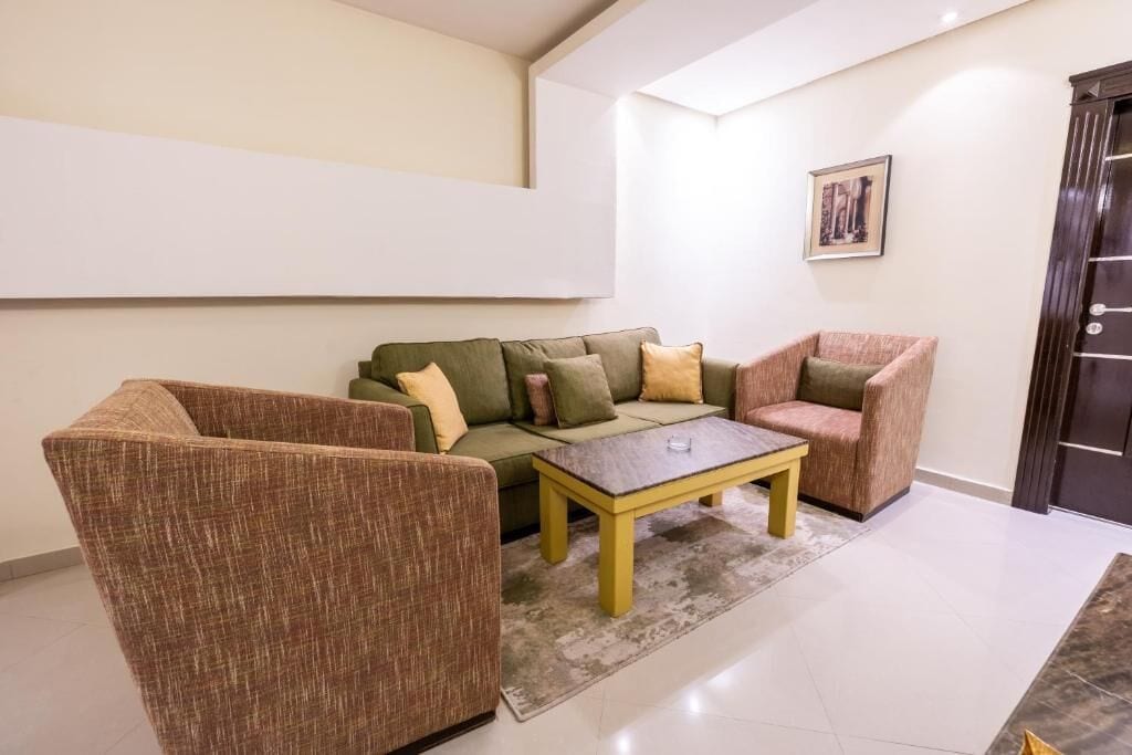 Apartment, 1 Bedroom | In-room safe, blackout curtains, iron/ironing board, free WiFi