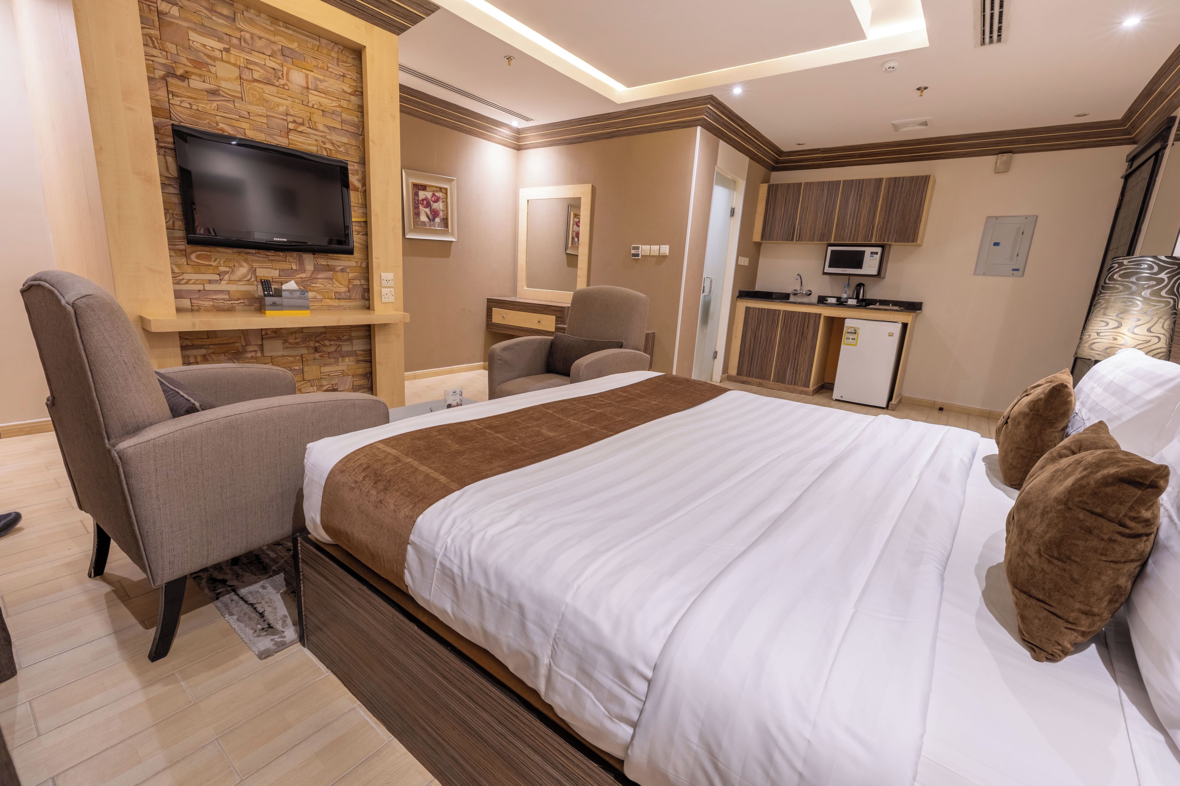 Double Room | In-room safe, blackout drapes, iron/ironing board (on request)