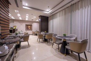 Unclassified image, 4 of 51, button - Al Muhaidb Residence Al Malaz 5 - Economic (Riyadh)