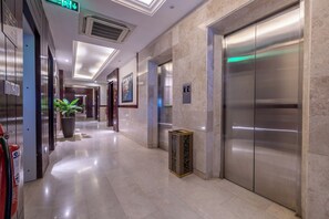Unclassified image, 4 of 32, button - Al Muhaidb Residence Al Malaz 4 - Economic (Riyadh)