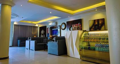 DAR NEYAARA SERVICED APARTMENTS - Economic