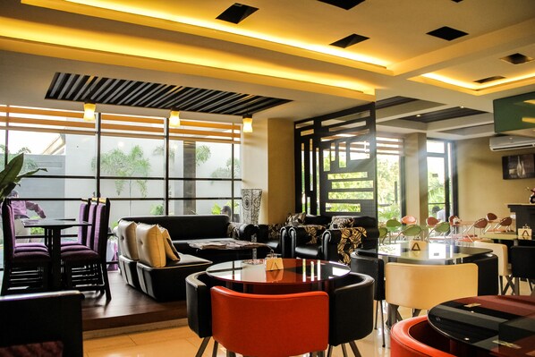 Aamiainen, lounas ja illallinen; aasialainen keittiö