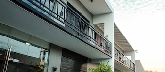 The horizon suites and arcade