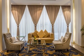 Reception - Al Muahidb Residence Al Takhasossi 4 (Riyadh)