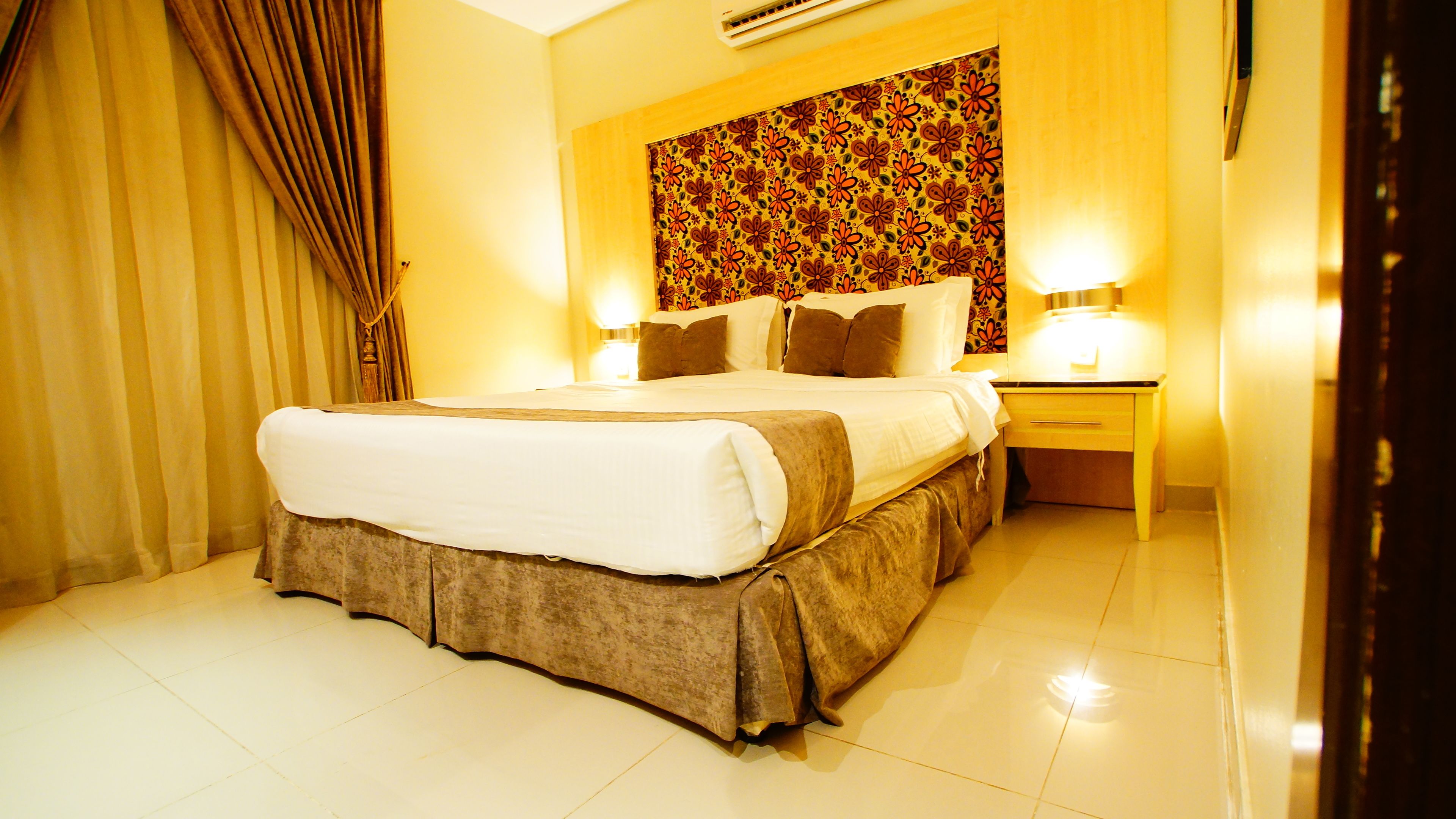 In-room safe, blackout drapes, iron/ironing board (on request)