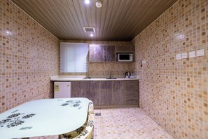 Apartment, 1 Bedroom | Blackout drapes, iron/ironing board, free WiFi - Sama Al Qasr Al Muhammadiah (Riyadh)