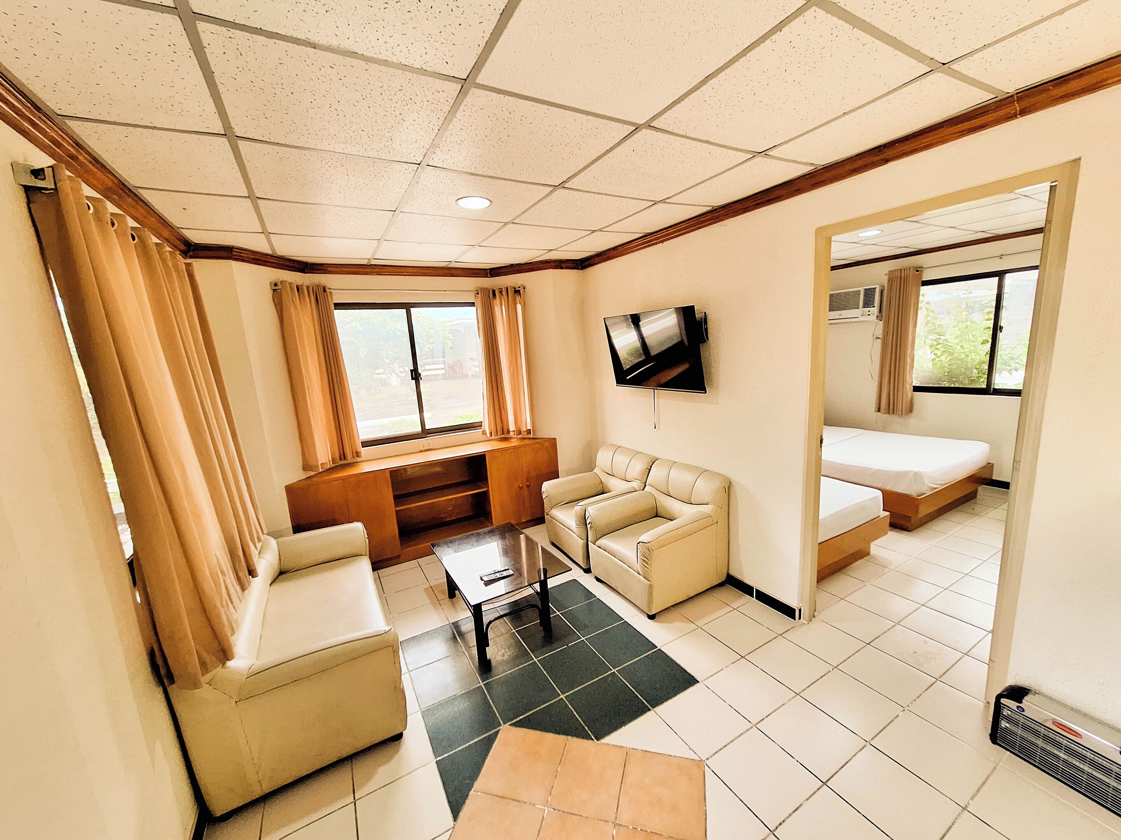 วิลล่า | ผ้าม่านกันแสง, ผ้าปูที่นอน