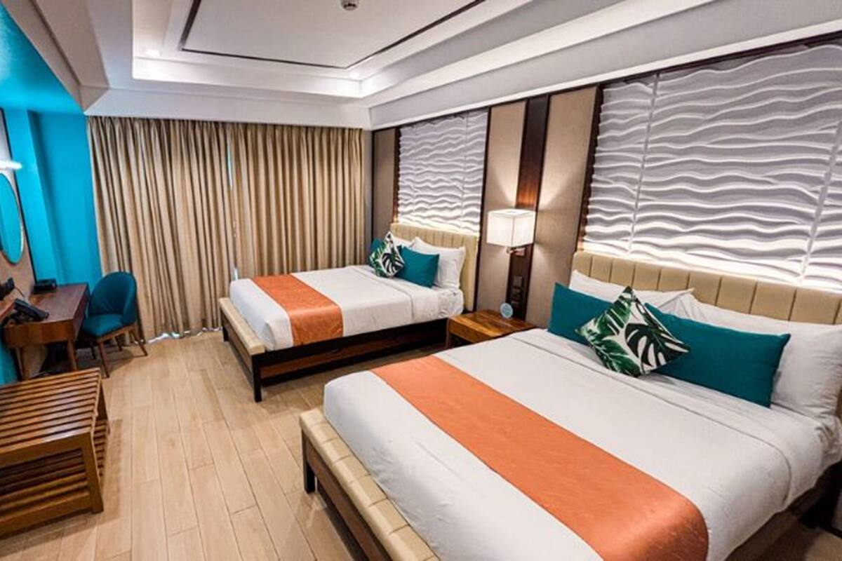 Deluxe-Vierbettzimmer | Zustellbetten, kostenloses WLAN, Bettwäsche