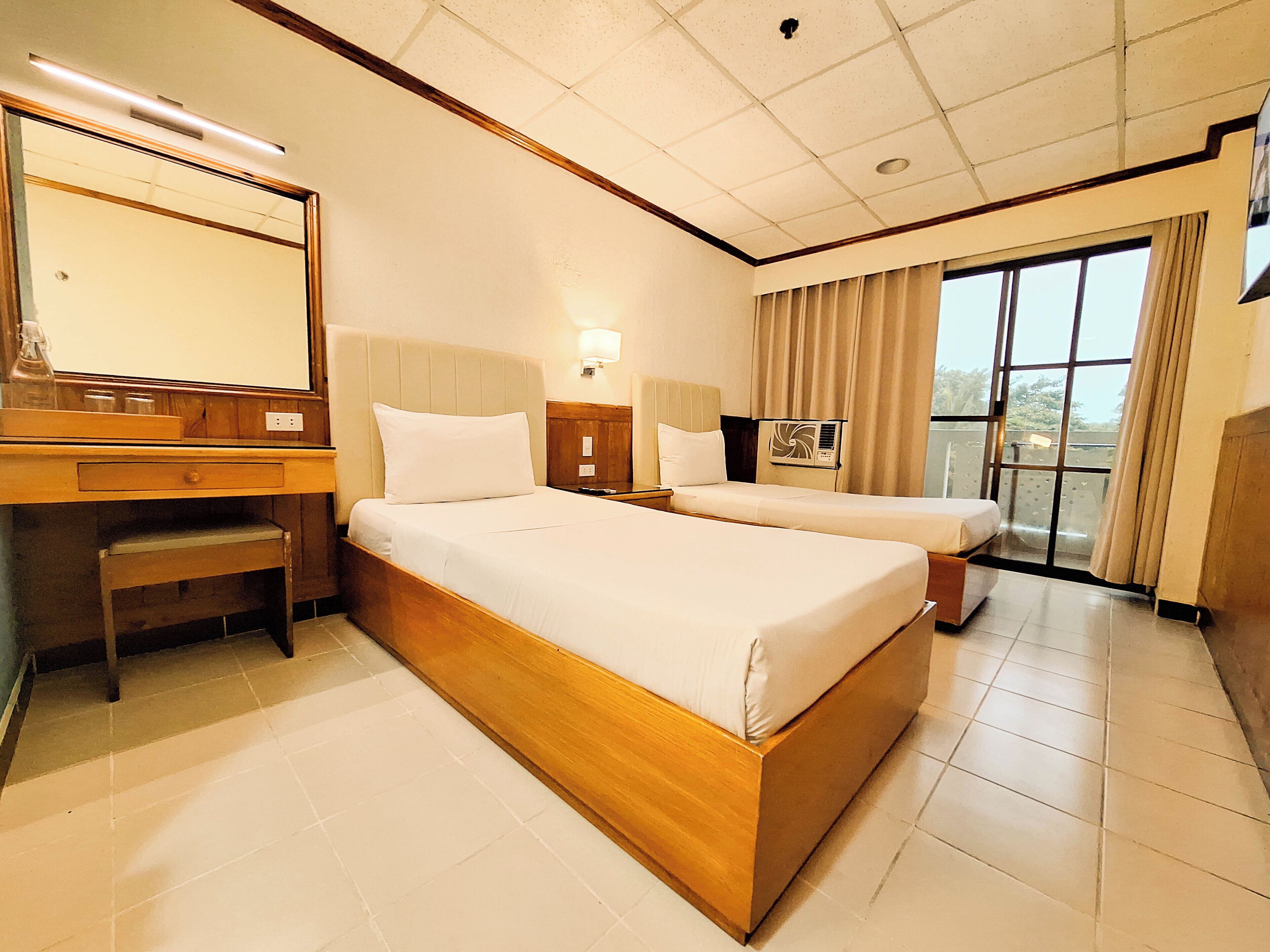 Tomannsrom, 2 enkeltsenger | Blendingsgardiner og sengetøy