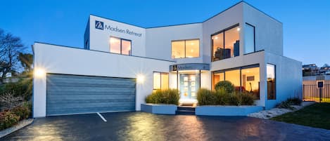 Entrada de la propiedad