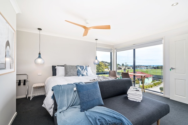 Premium bedding, individually decorated, individually furnished, desk