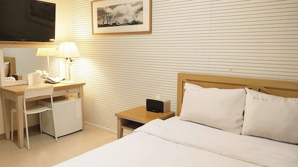 雙人房 | 隔音、免費 Wi-Fi