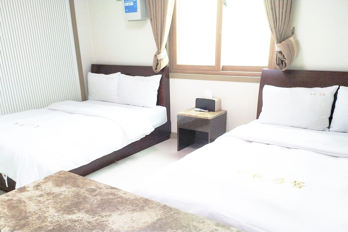 ห้องทวิน, เตียงควีนไซส์ 2 เตียง | ห้องเก็บเสียง, Wi-Fi ฟรี