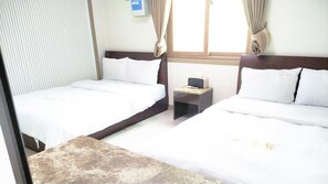 雙床房, 2 張加大雙人床 | 隔音、免費 Wi-Fi