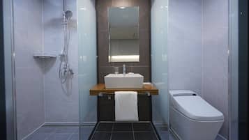 Badkamer met wastafel