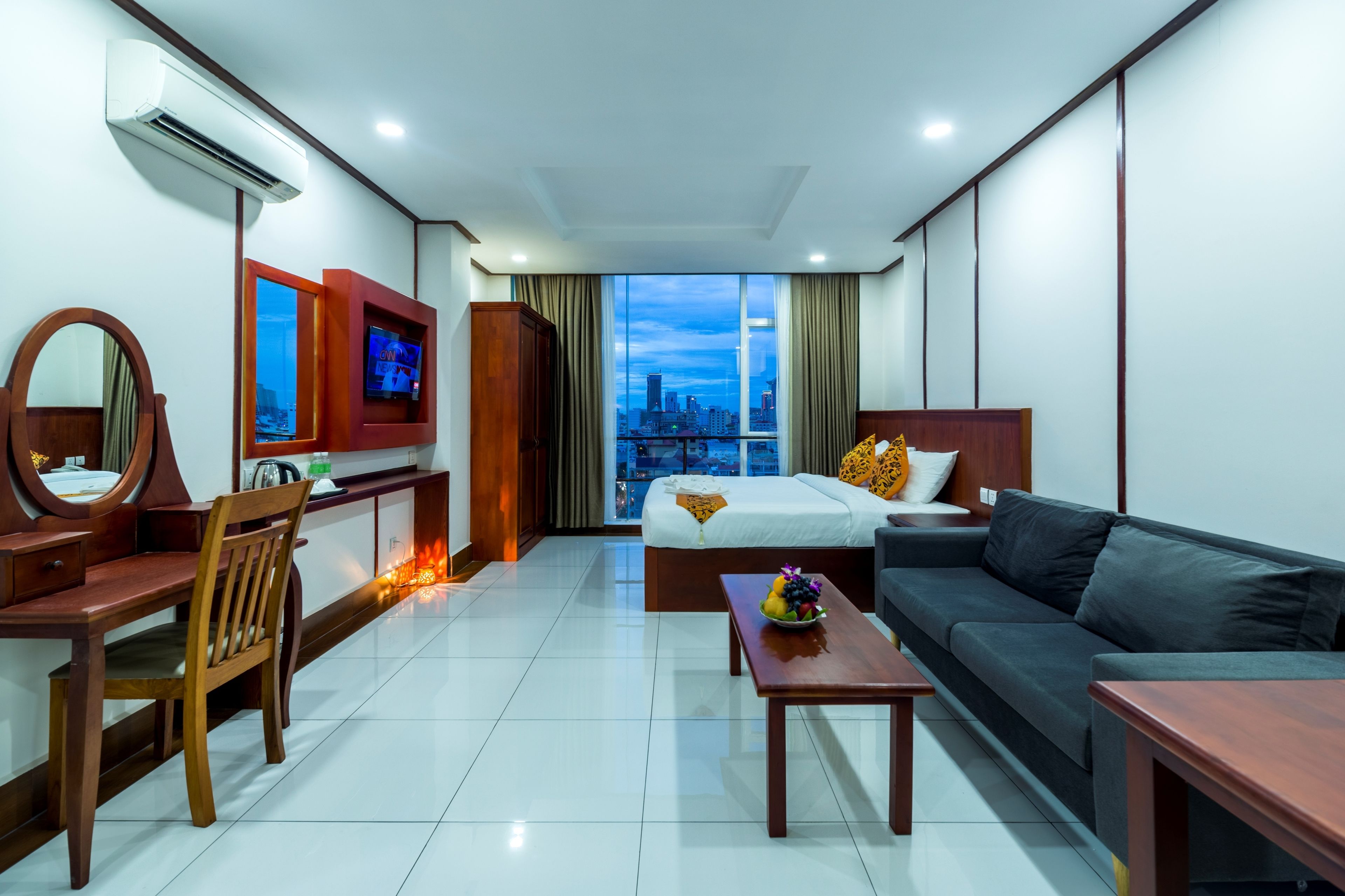 Suite ( Le   ) | Minibar, coffres-forts dans les chambres, bureau