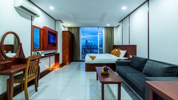 Suite ( Le ) | Minibar, coffres-forts dans les chambres, bureau