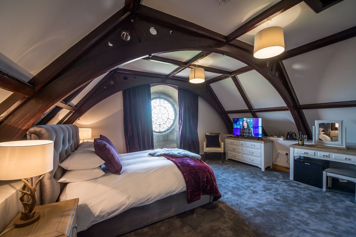 Chambre Supérieure, 1 trÚs grand lit