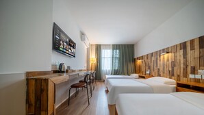 In-room safe, desk, soundproofing, free WiFi - Chengdu Sonderia Hostel&Bar-Lazybones (Chengdu)
