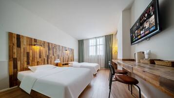 Quarto duplo standard, 1 quarto | 1 quarto, cofres nos quartos, escrivaninha, quartos à prova de som