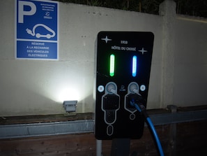 Electric vehicle-charging station