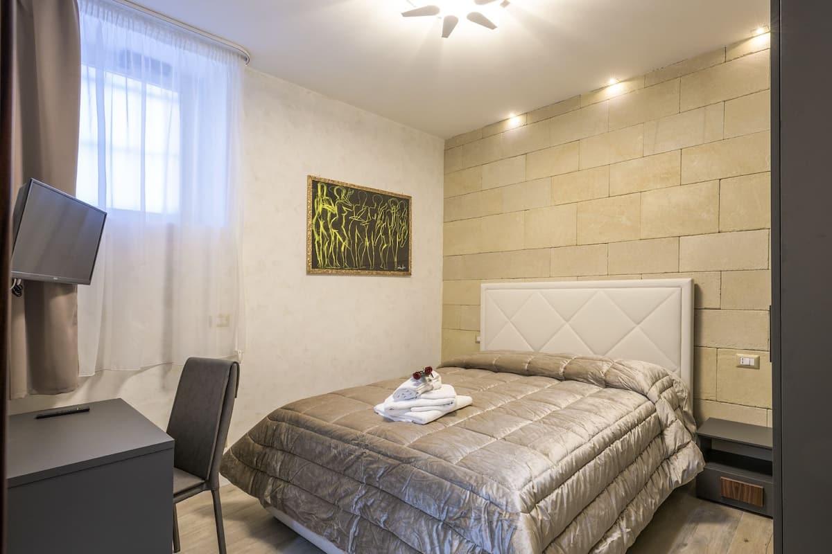 Standard Double Room | Premium bedding, minibar, in-room safe, desk