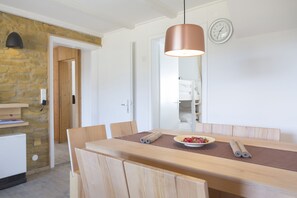 Departamento de diseñador, 2 habitaciones, vista a la montaña, junto a la montaña | Servicio a la habitación