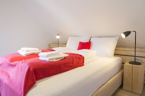 Appartement Design, vue colline | 1 chambre, literie de qualité supérieure, fer et planche à repasser