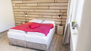 Design-Apartment, 2 Schlafzimmer, Hügelblick | 2 Schlafzimmer, hochwertige Bettwaren, Verdunkelungsvorhänge
