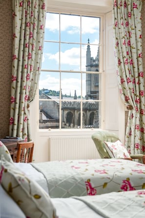 Superior Double or Twin Room, Ensuite, Garden View (Sir Walter Elliot's Room) - 95 Sydney Place (Bath)