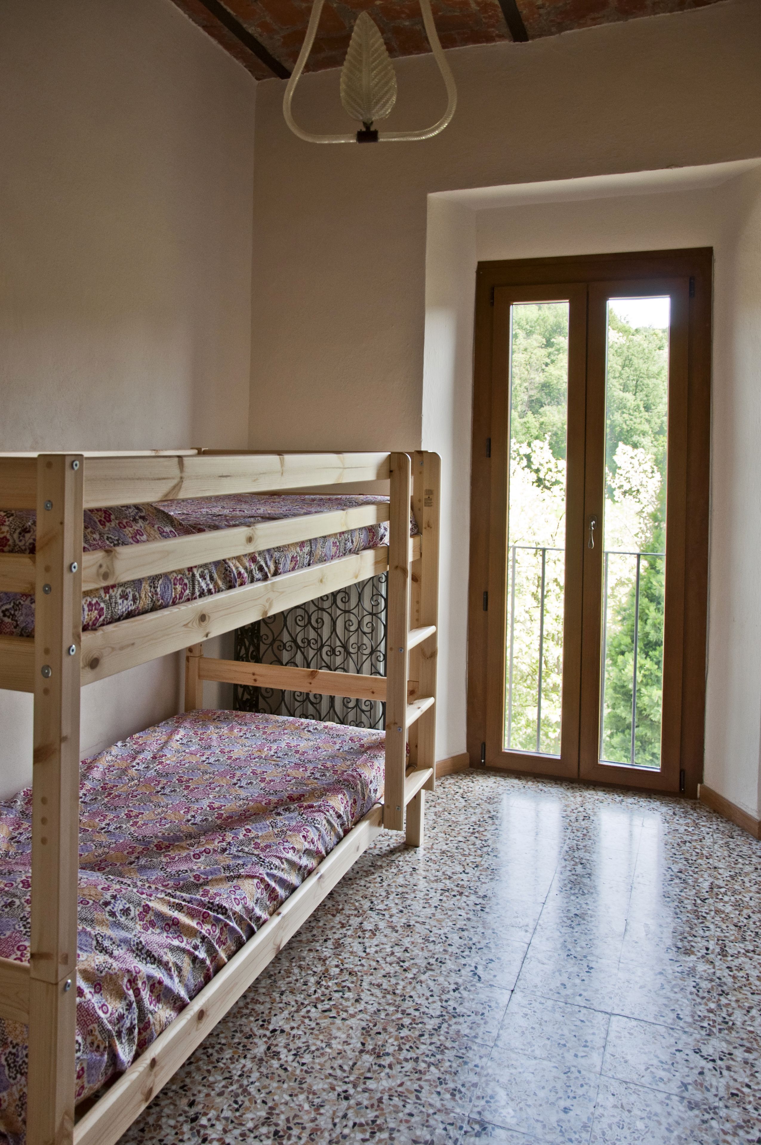 1 Schlafzimmer, hochwertige Bettwaren, Daunenbettdecken