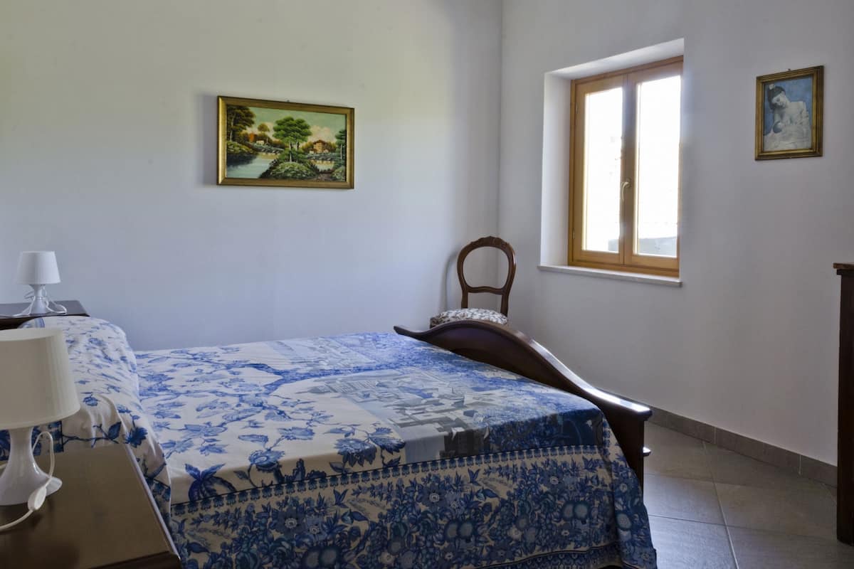 Cottage panoramico, accessibile ai disabili, vista collina (Glicine) | 1 camera, biancheria da letto di alta qualità, copriletto in piuma