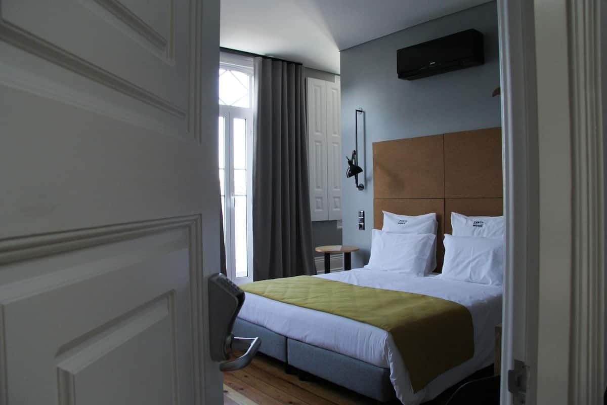 Studio Suite, Balcony, City View | In-room safe, desk, blackout drapes, soundproofing