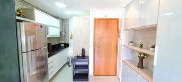 Exclusive Apartment, 1 Bedroom | Private kitchen | Fridge, microwave, cookware/dishes/utensils, freezer