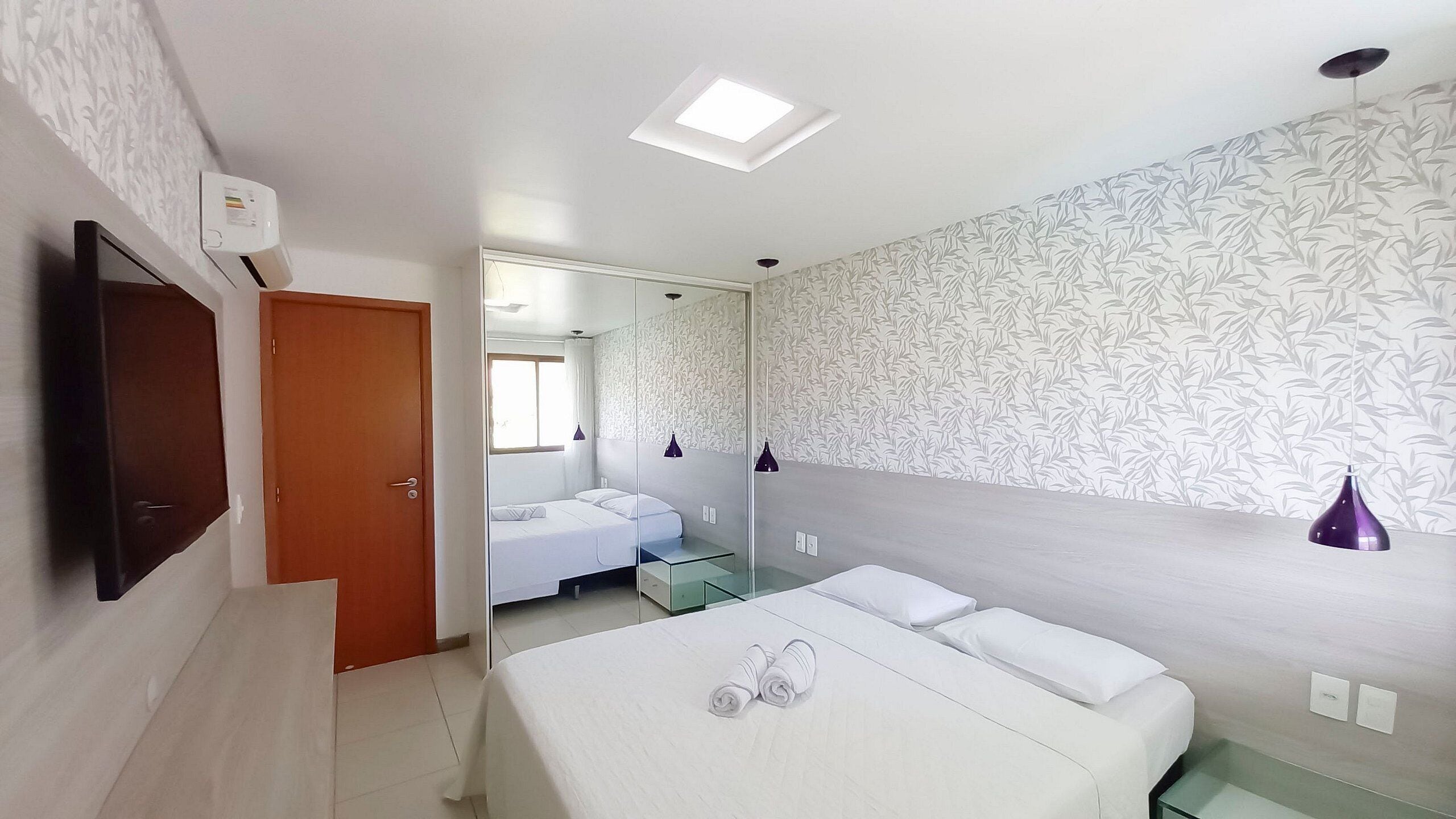 Family Apartment, Berbilang Katil, Pool View | Dilengkapkan perabot secara berasingan, Wi-fi percuma 