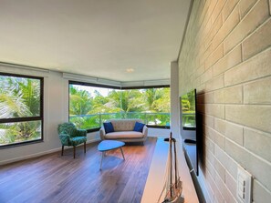 Comfort-huoneisto | Oleskelualue | Televisio